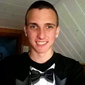 Meet your Posher, Aaron